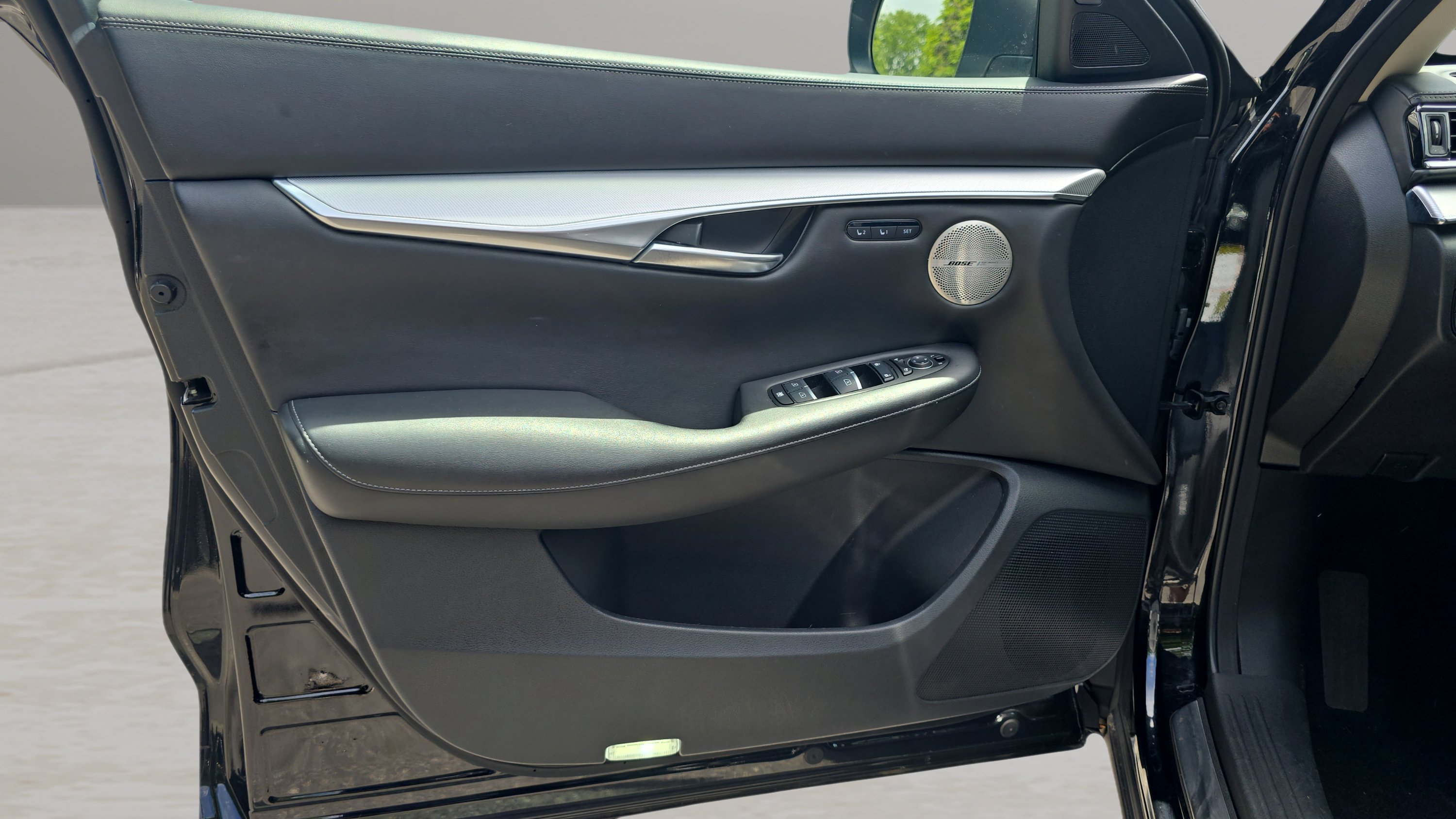 Used 2022 Black INFINITI ESSENTIAL AWD image 24