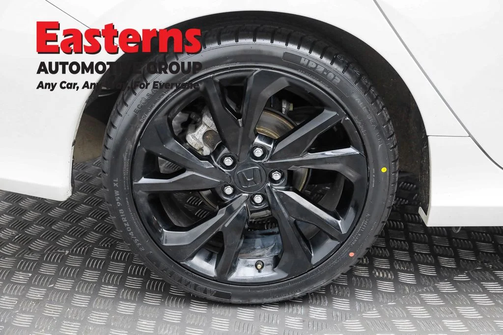 Used 2021 White Honda Sport image 27