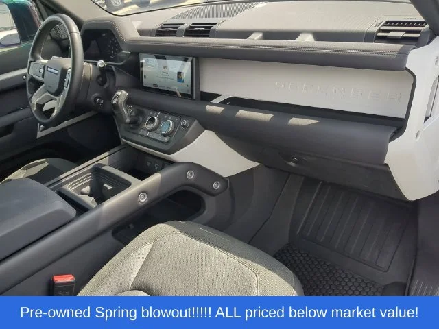 Used 2020  Land Rover SE image 49