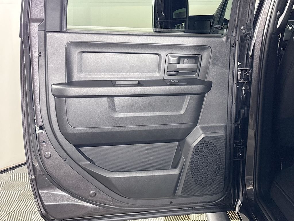 2026 RAM 3500 Tradesman - Photo 19