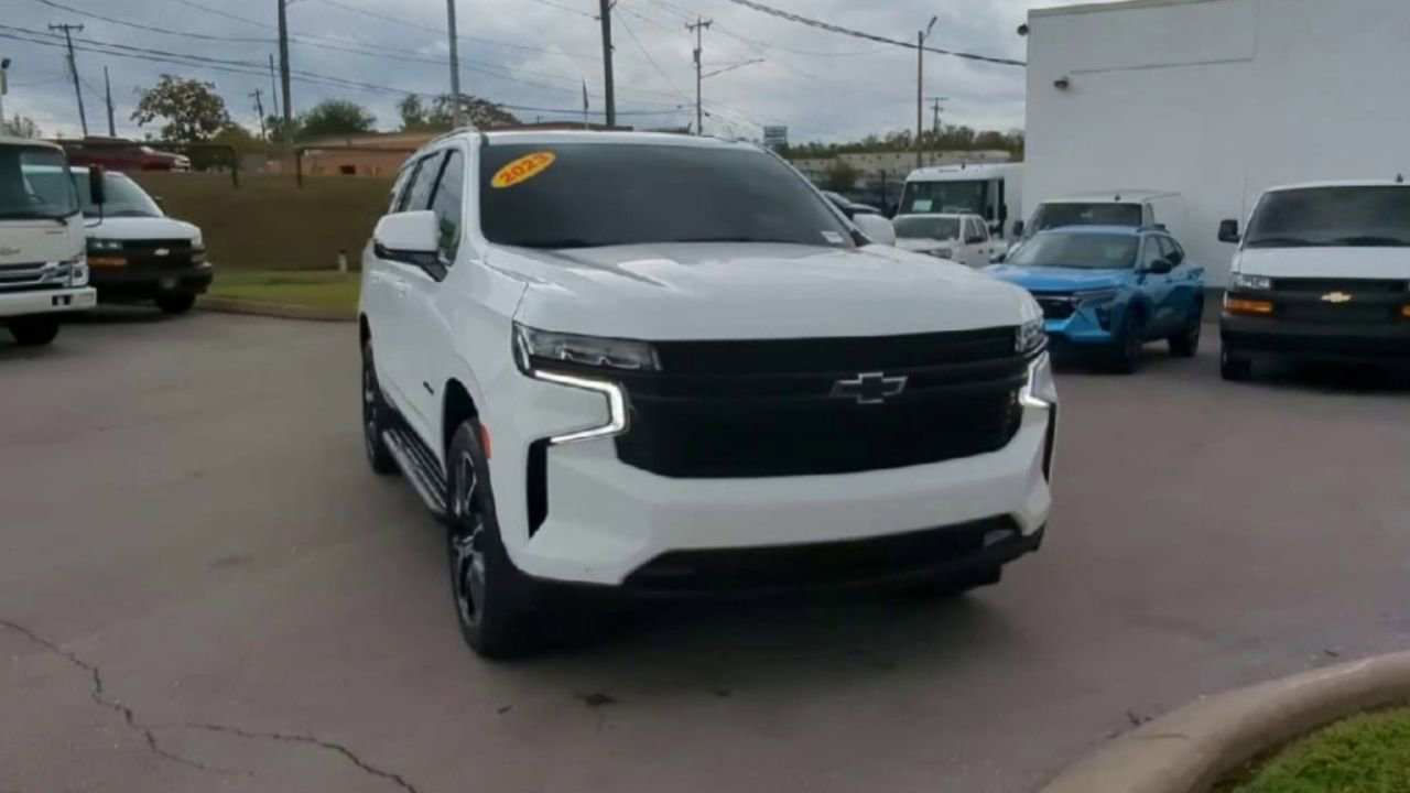 2023 Chevrolet Tahoe RST photo 4