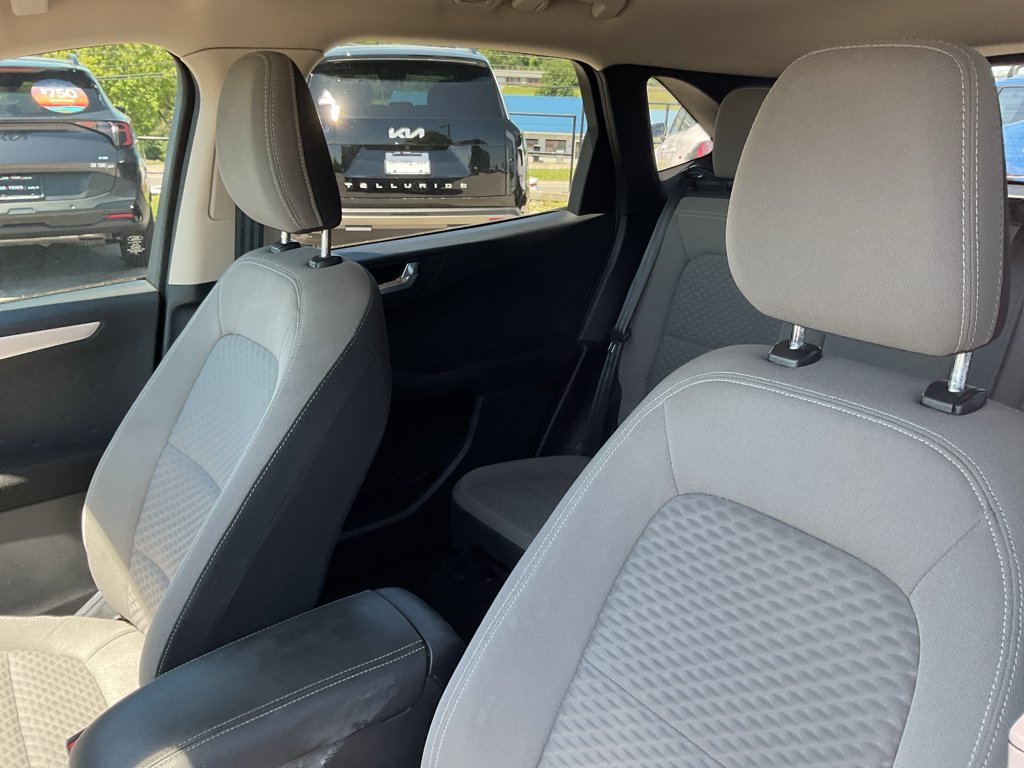 Used 2020 Magnetic Metallic Ford SE image 22