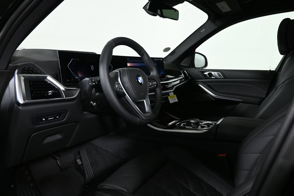 New 2026 Black Sapphire Metallic BMW xDrive40i image 15