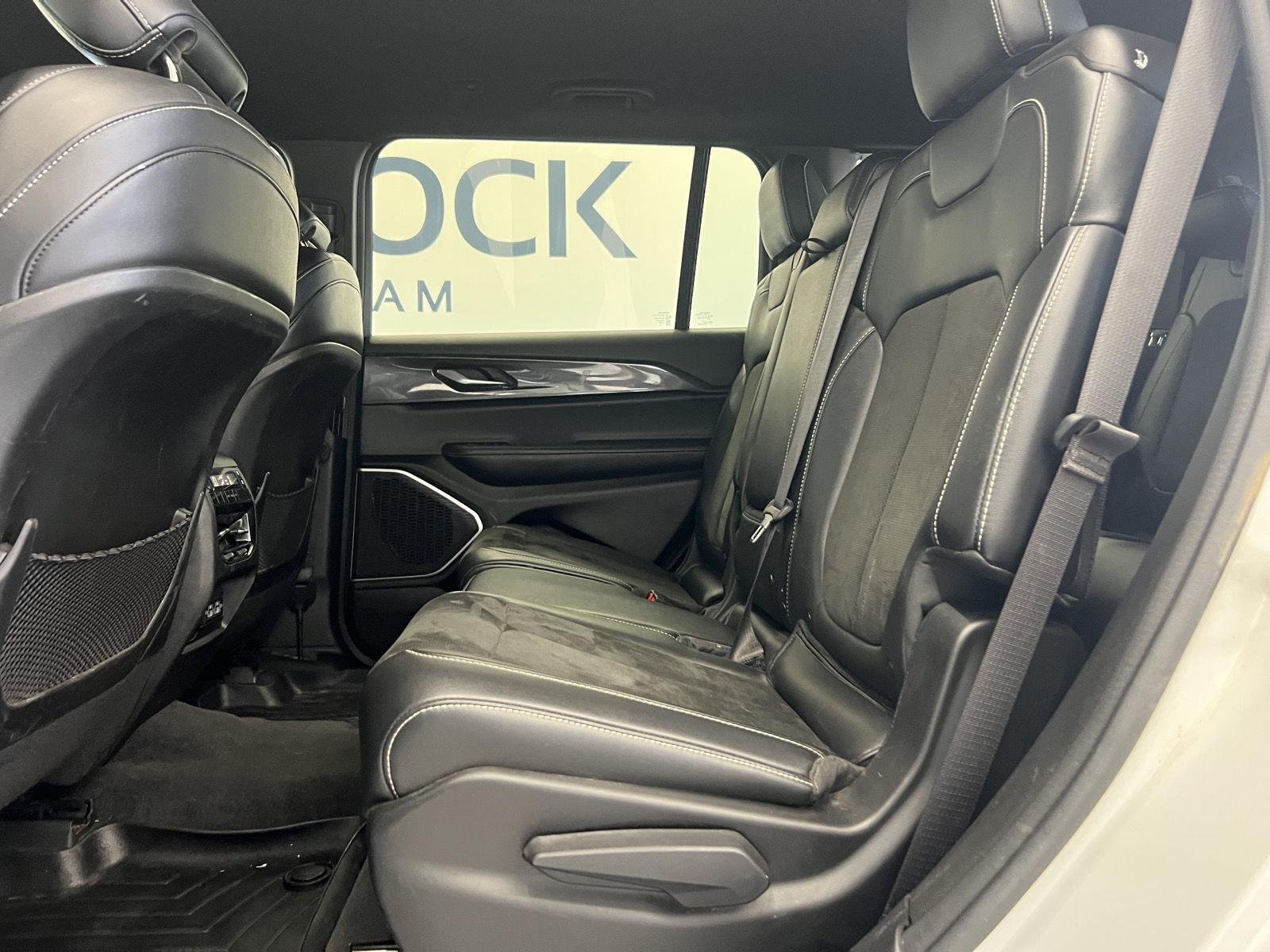 Used 2022 Bright White Clearcoat Jeep Altitude image 23