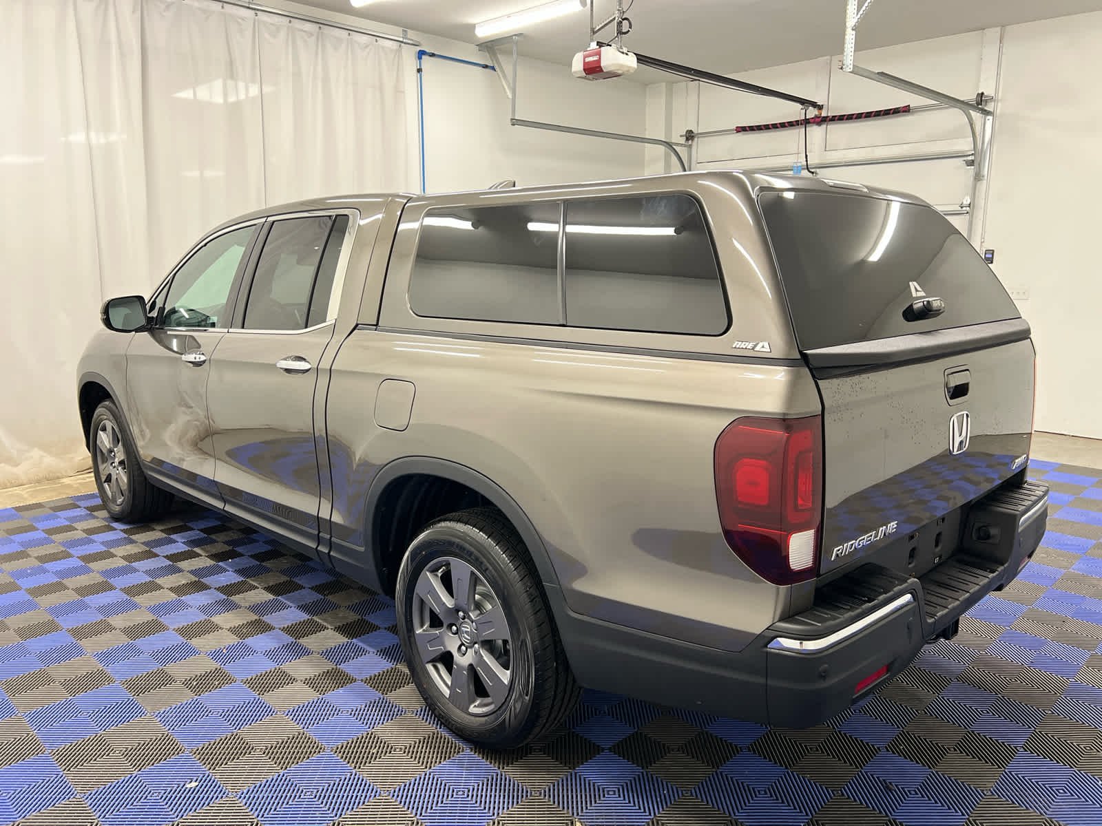 Used 2020 Pacific Pewter Metallic Honda RTL-E image 12