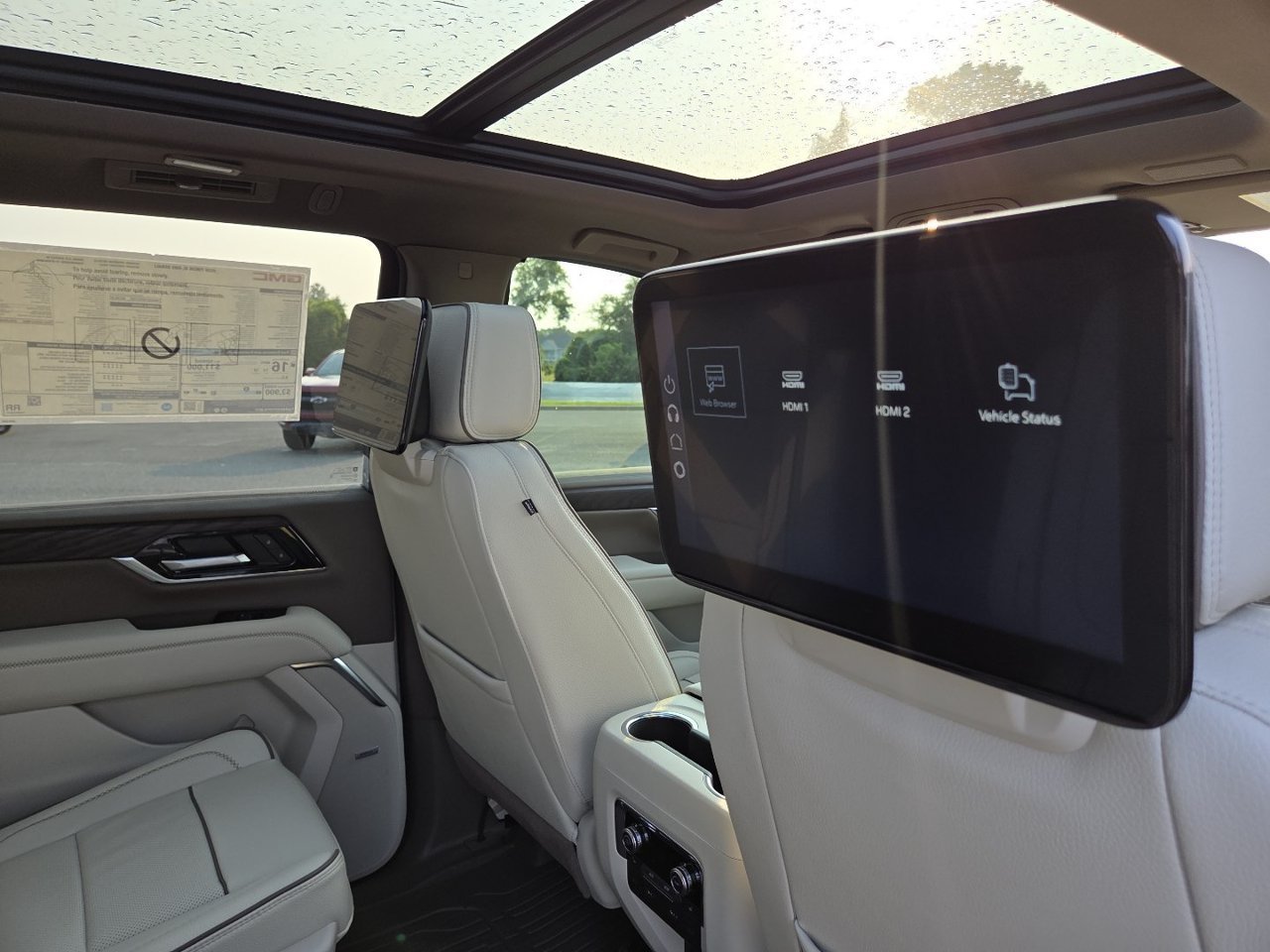 2026 GMC Yukon XL Denali - Photo 26