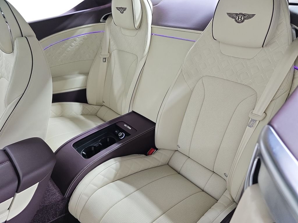 Used 2023  Bentley Speed image 24