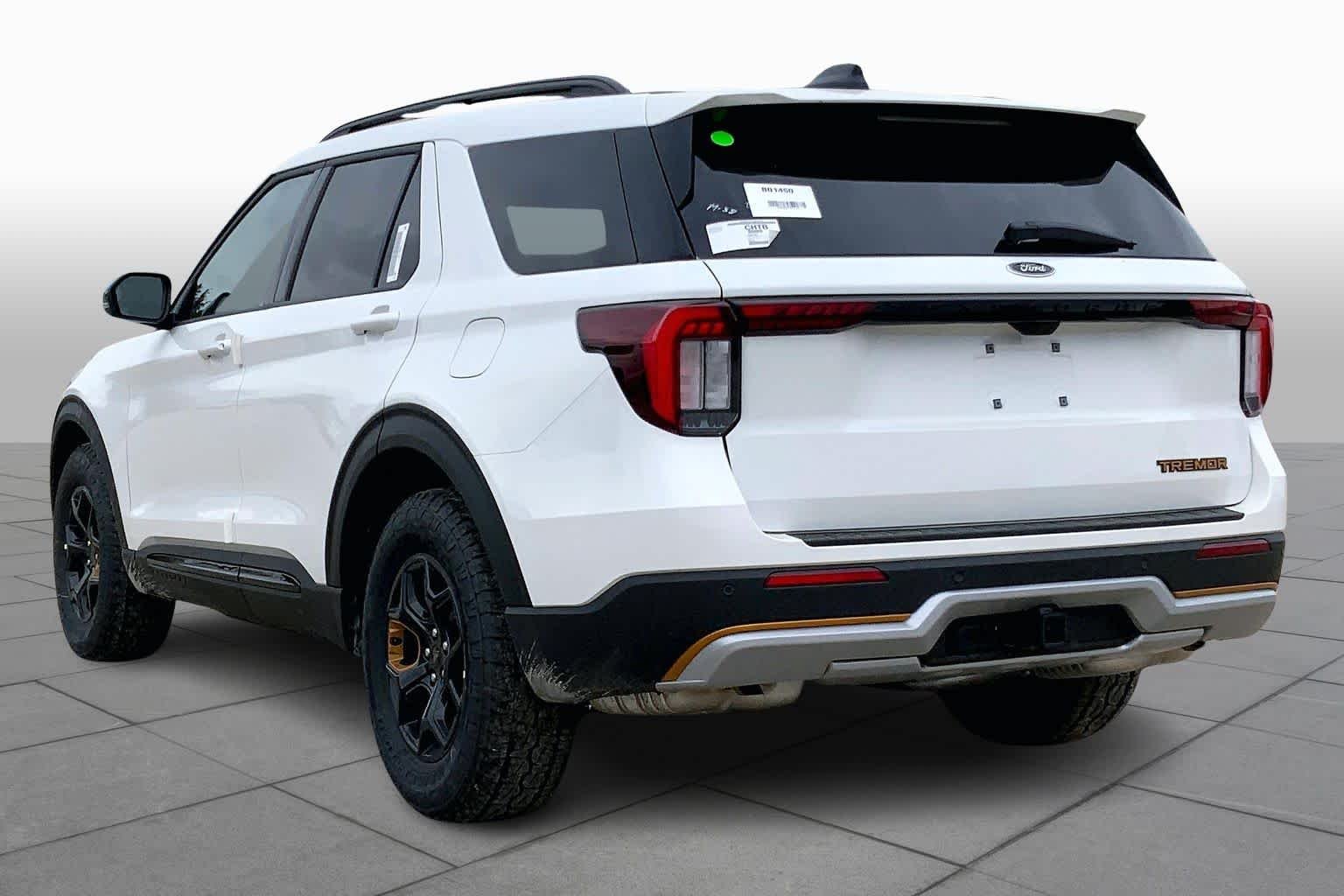 New 2026 Star White Metallic Tri-Coat Ford Tremor® image 9