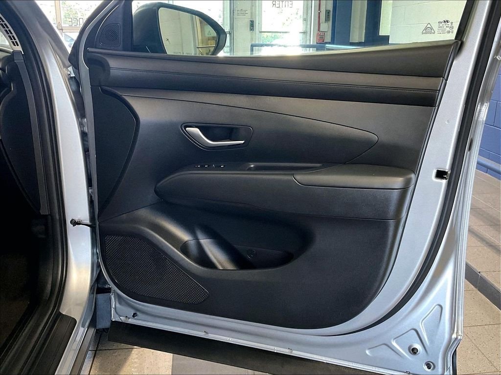 Used 2025 Silver Hyundai SE image 12