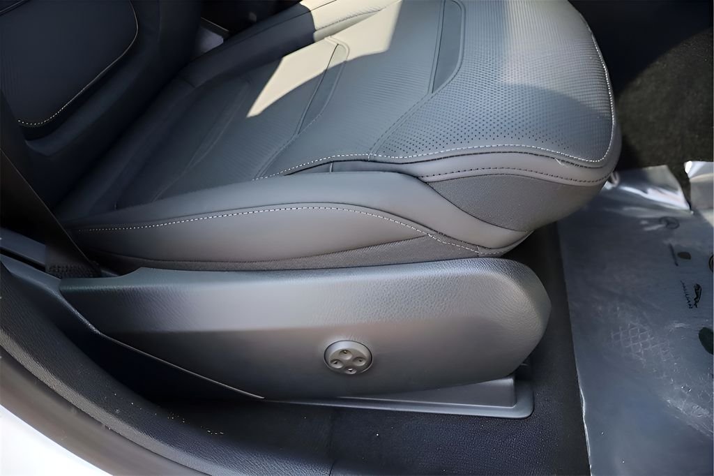 2025 Mercedes-Benz GLC AMG GLC63 S - Photo 20