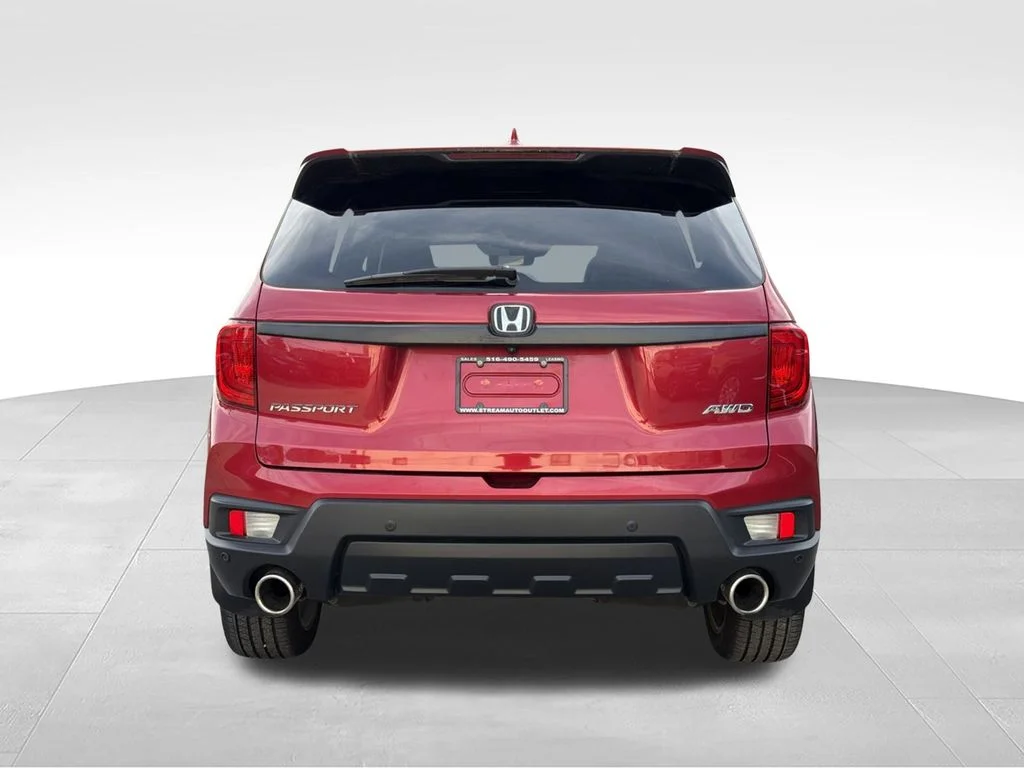 Used 2023 Red Honda EX-L image 6