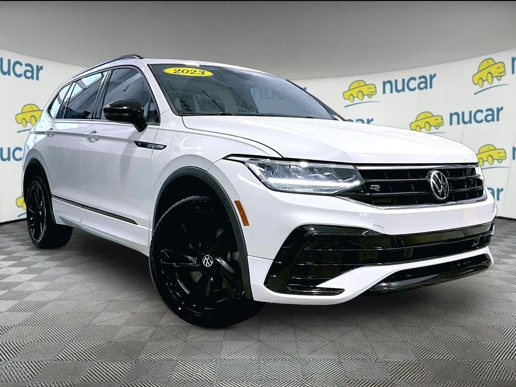 2023 Volkswagen Tiguan SE R-LINE BLACK