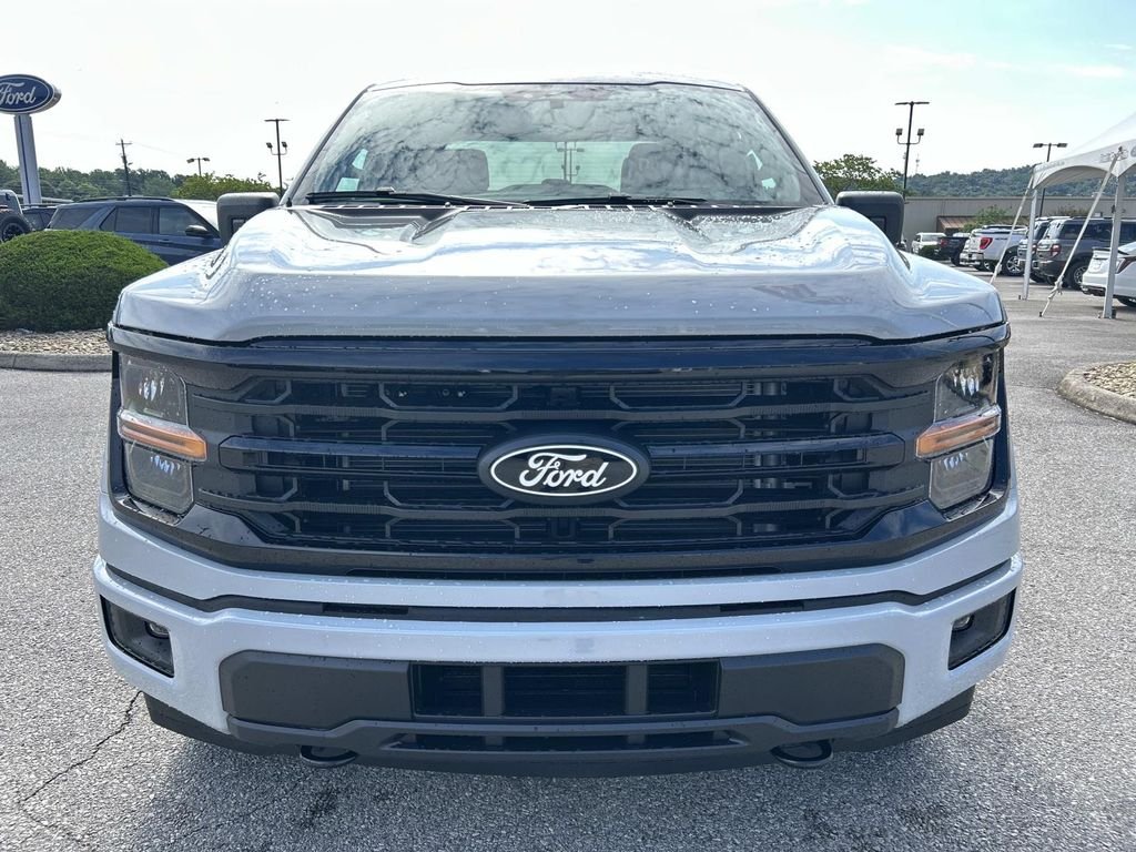 New 2026 Avalanche Ford XLT image 9