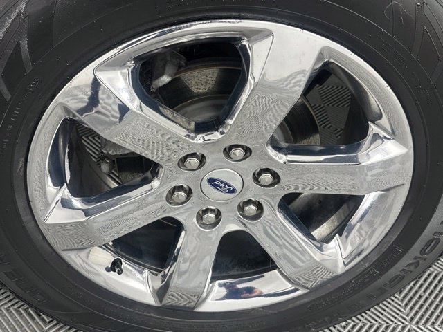Used 2023 Gray Ford XLT image 9