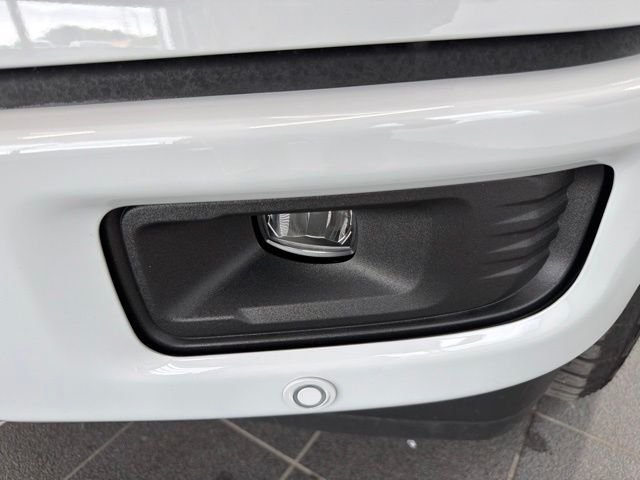 New 2026 Avalanche Ford XLT image 4