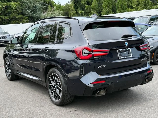 Used 2023 Carbon Black Metallic BMW xDrive30i image 6