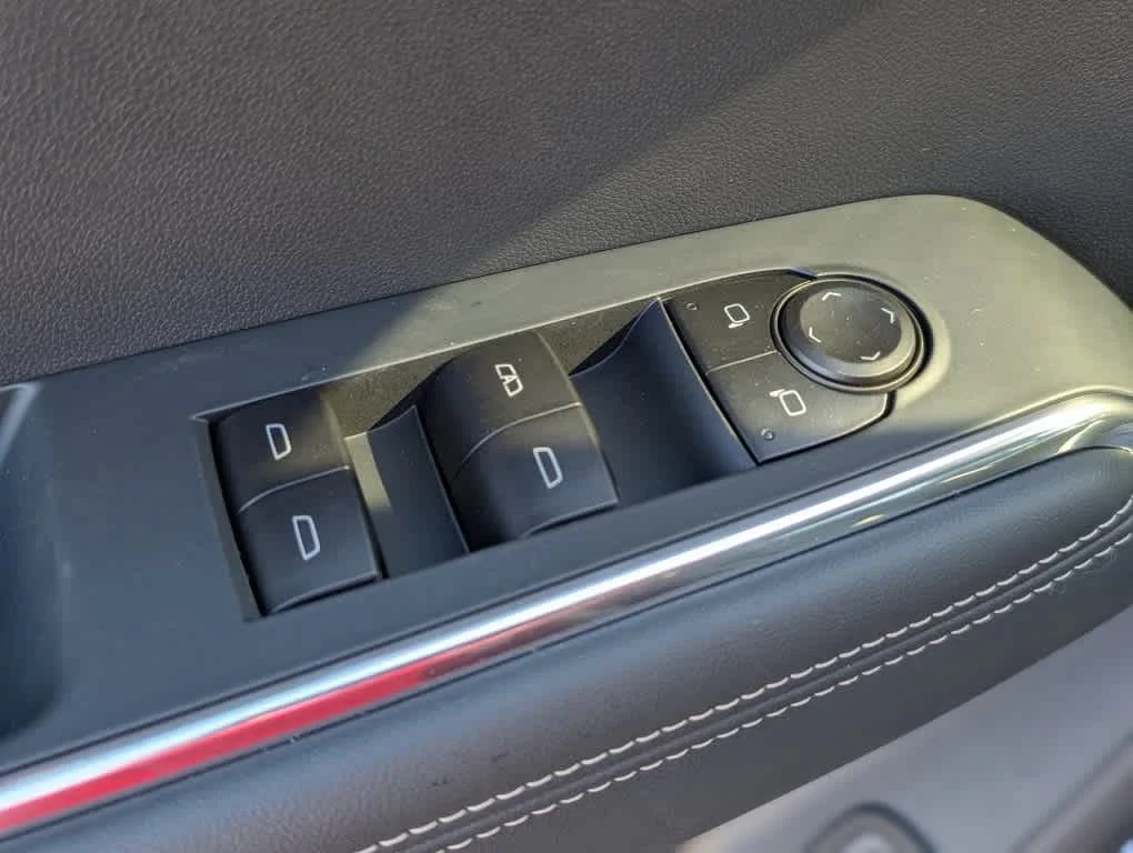 2026 GMC Acadia Elevation - Photo 15