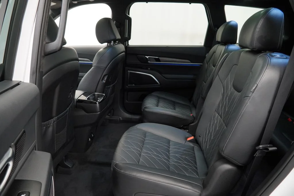 Used 2024 White Kia SX-Prestige X-Line image 18