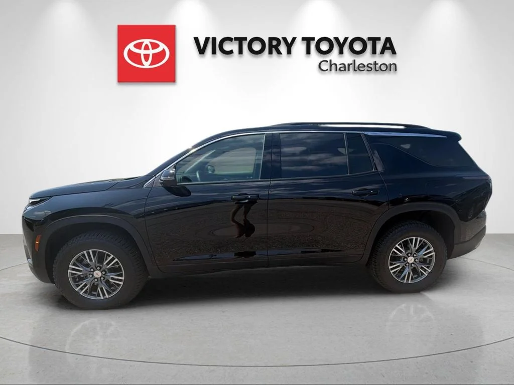 Used 2025 Black Chevrolet LT image 2