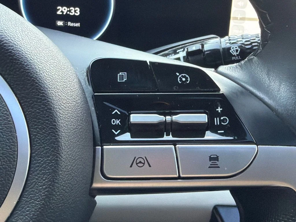 Used 2023 White Hyundai Limited image 25