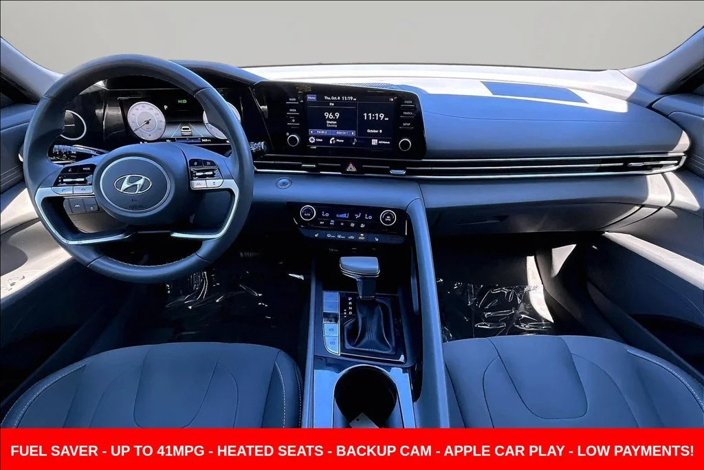Used 2022 Gray Hyundai SEL image 7