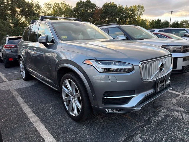 Used 2019 Gray Volvo T6 Inscription image 1