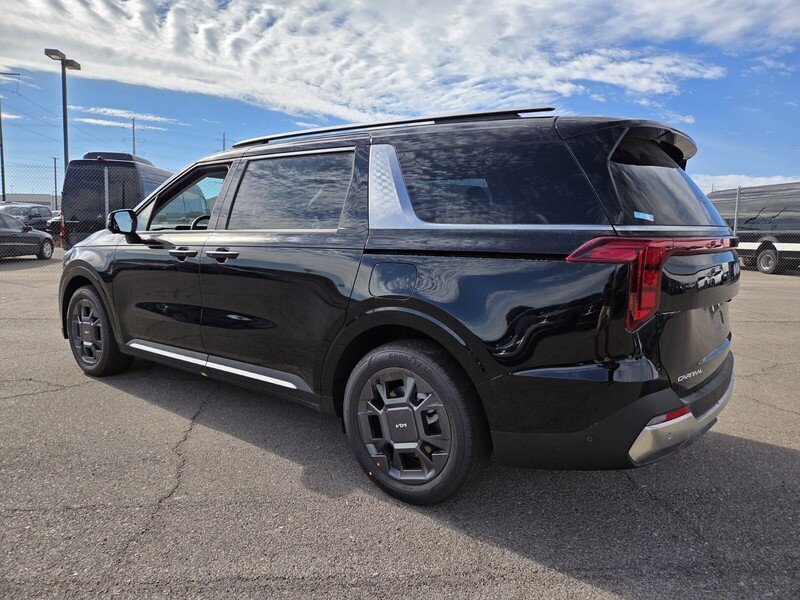 New 2026 Aurora Black Pearl Kia SX image 4