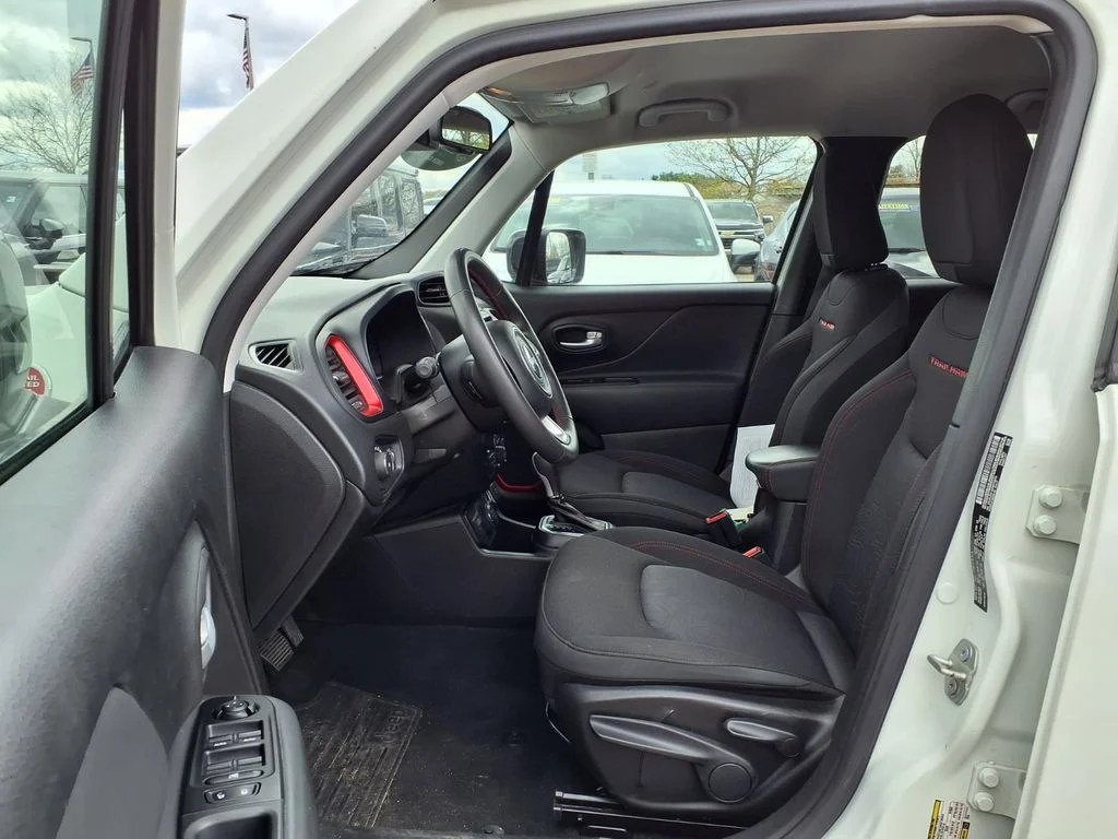 Used 2023 White Jeep Trailhawk image 22