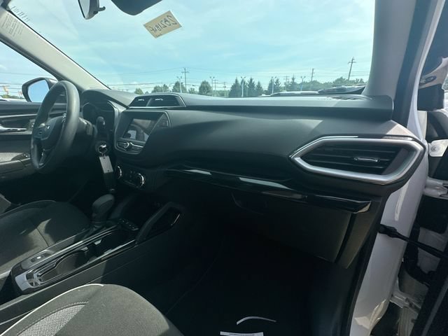 Used 2023 Summit White Chevrolet LS image 32