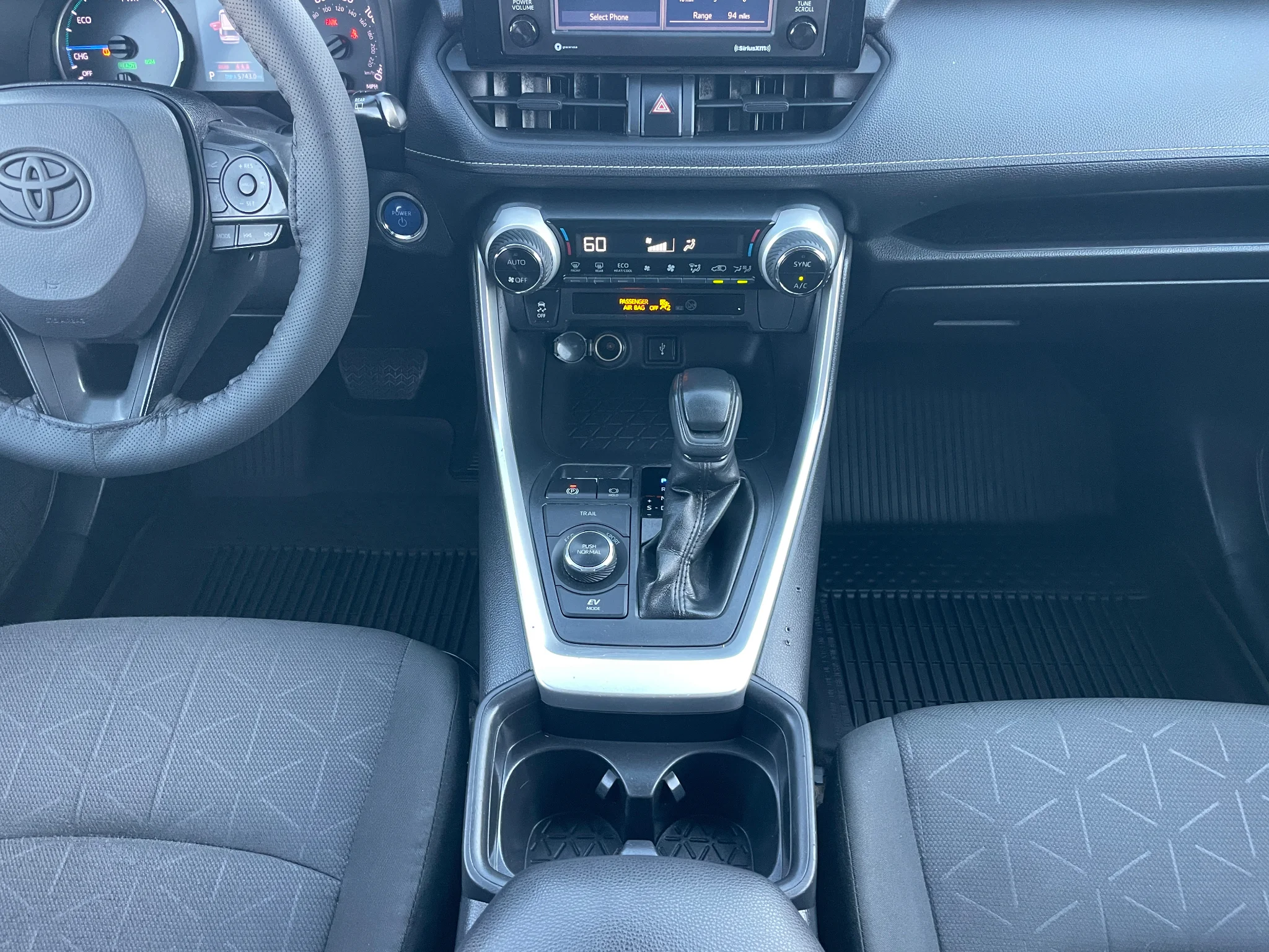 Used 2021 Super White Toyota Hybrid XLE image 14