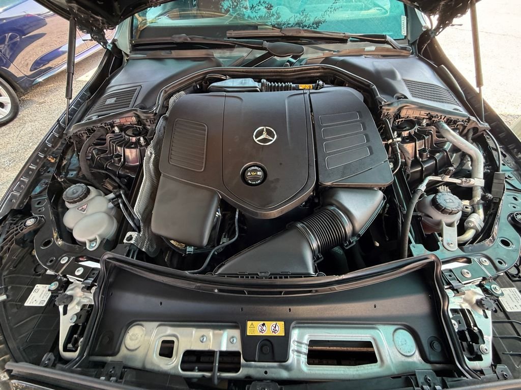 Used 2023  Mercedes-Benz C 300 image 20