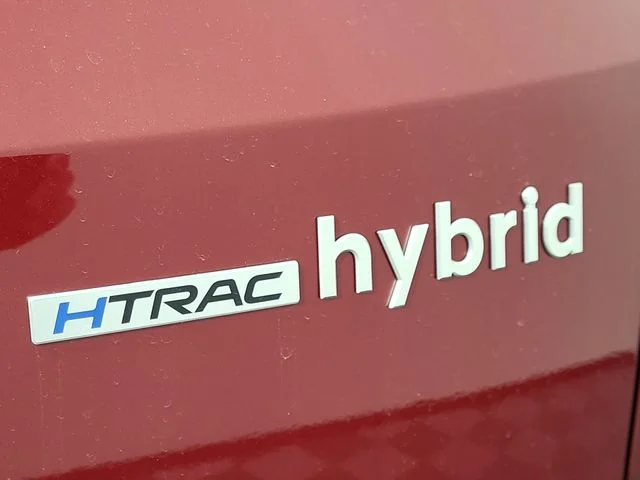 Used 2025 Red Hyundai SEL Convenience image 20