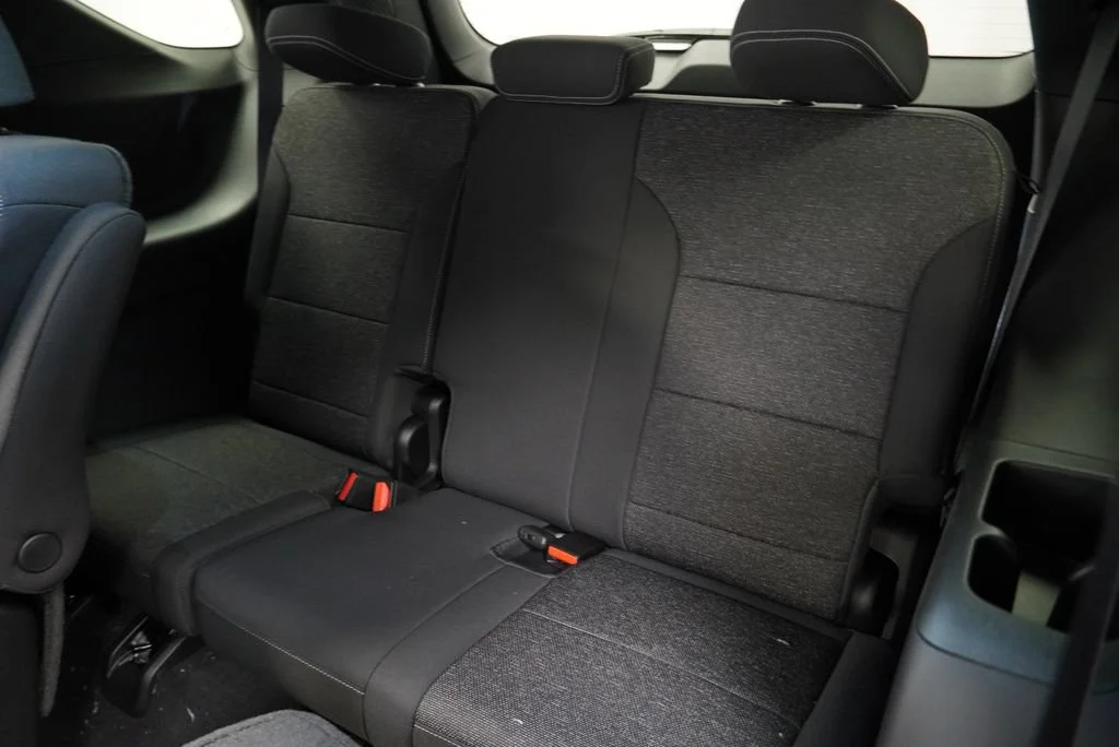 2027 Chevrolet Traverse LT - Photo 13