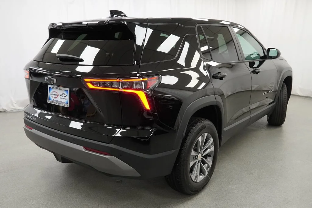 New 2027 Mosaic Black Metallic Chevrolet LT image 3