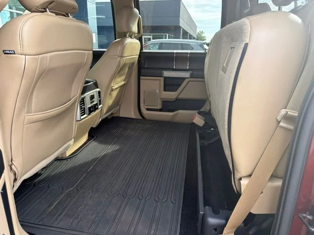 Used 2017  Ford Lariat image 20