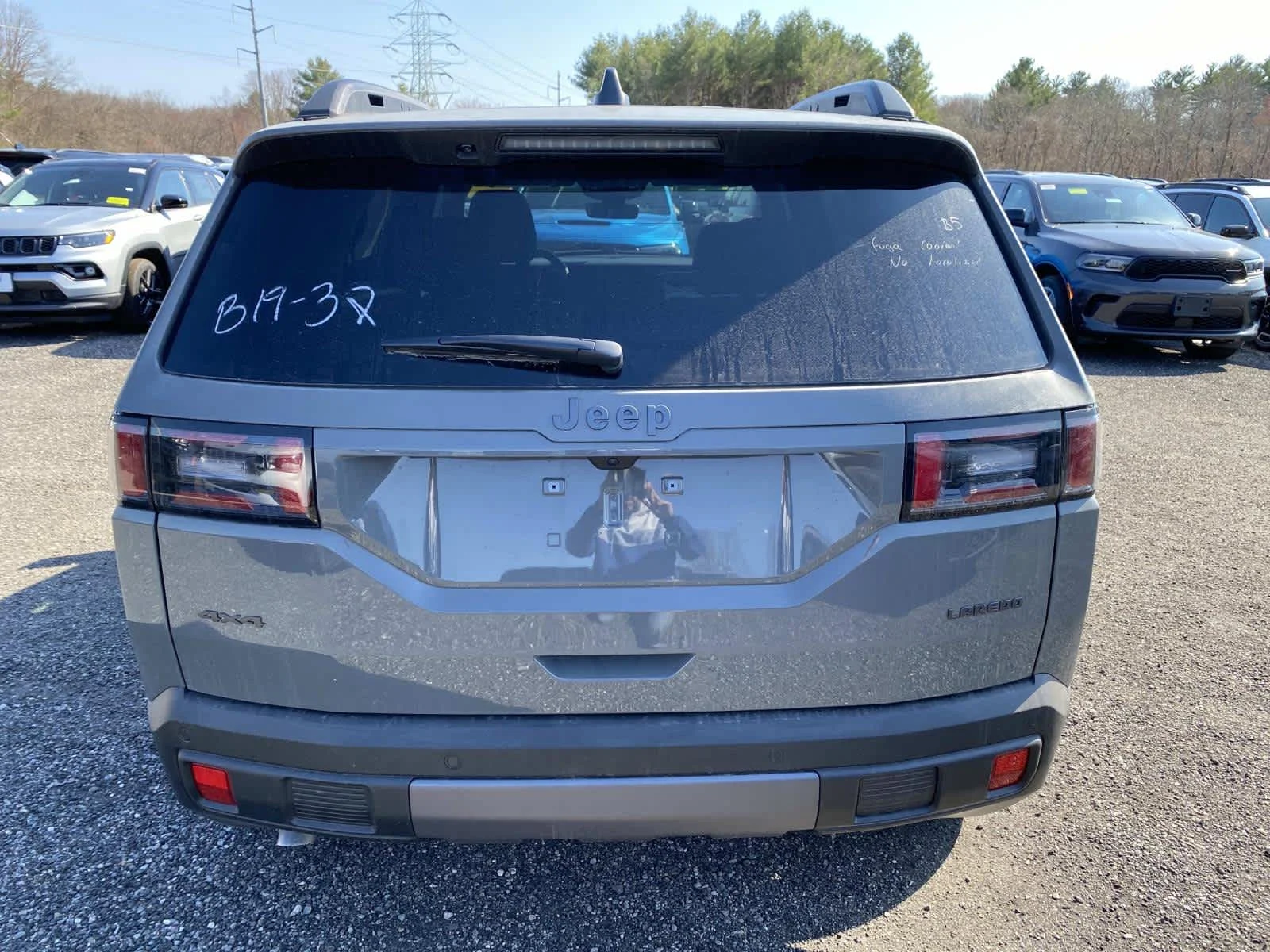 New 2026 Sting-Gray Clearcoat Jeep Laredo image 4