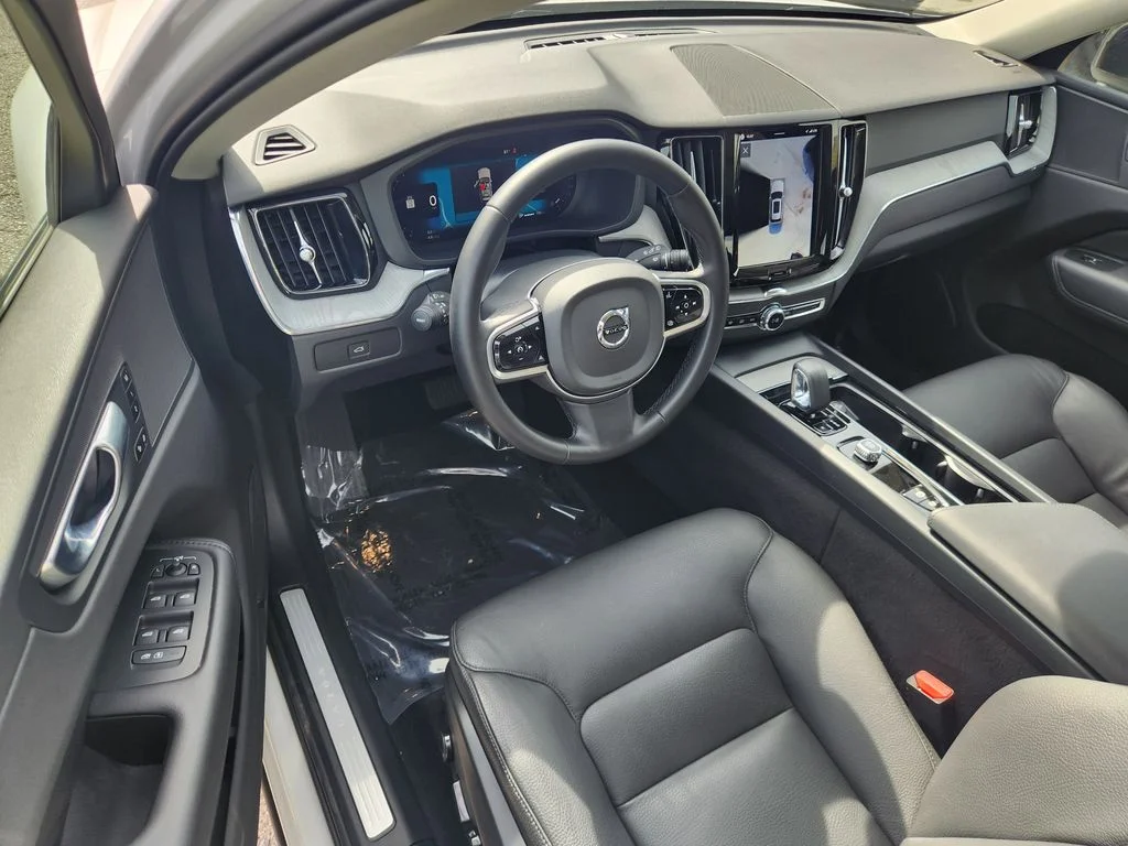Used 2025 Crystal White Metallic Volvo Plus image 16