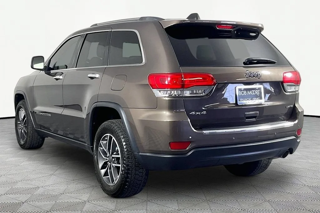 Certified Used 2019 Brown Jeep Limited 4x4 image 4