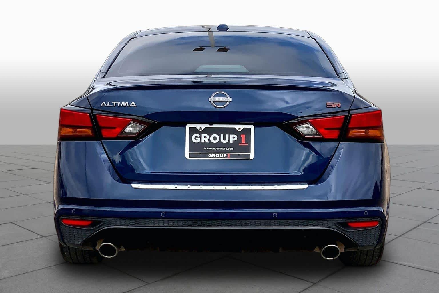 Used 2023 Deep Blue Pearl Nissan 2.5 SR image 5
