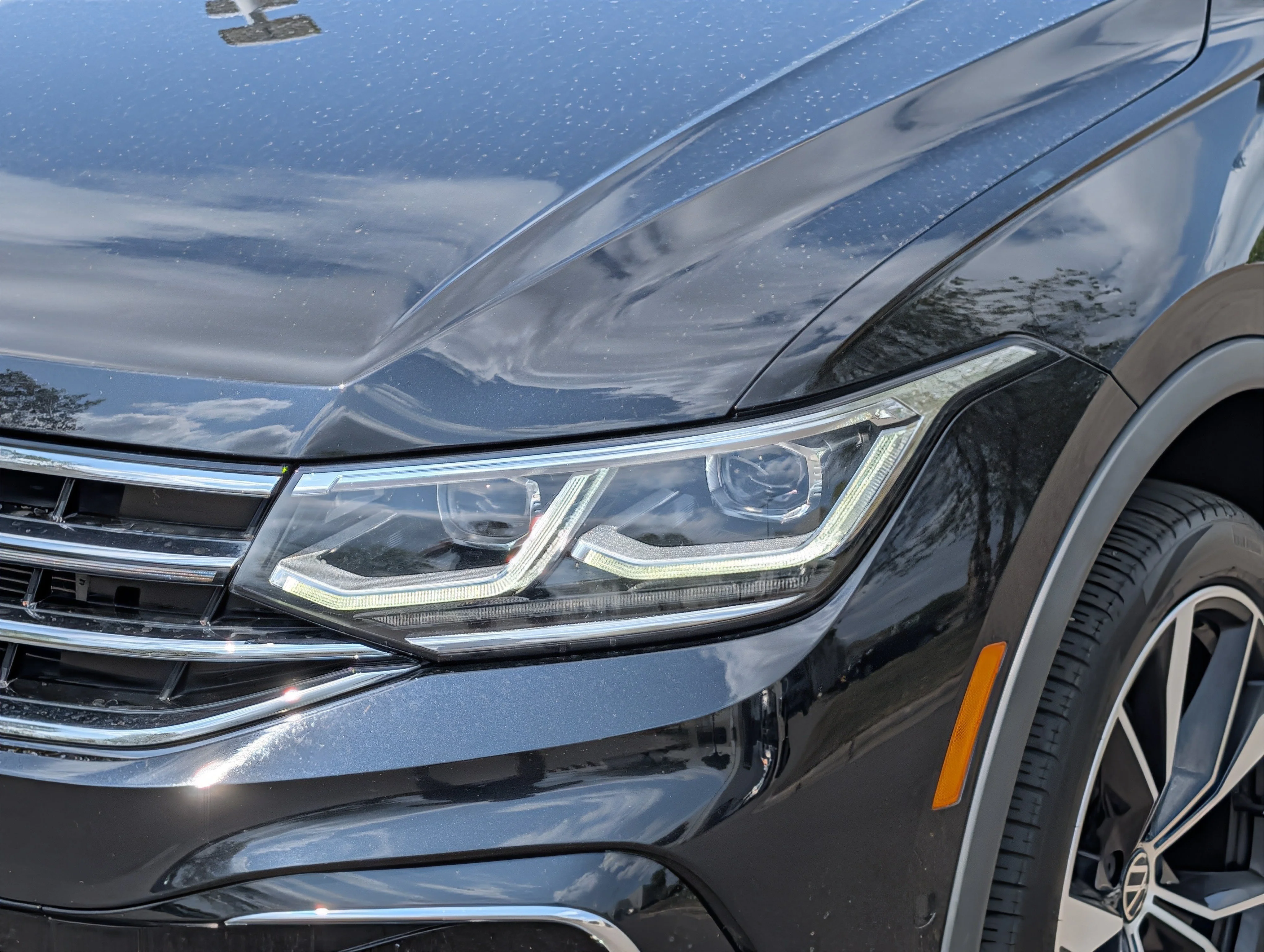 Certified Used 2023 Deep Black Pearl Volkswagen SEL R-Line image 16