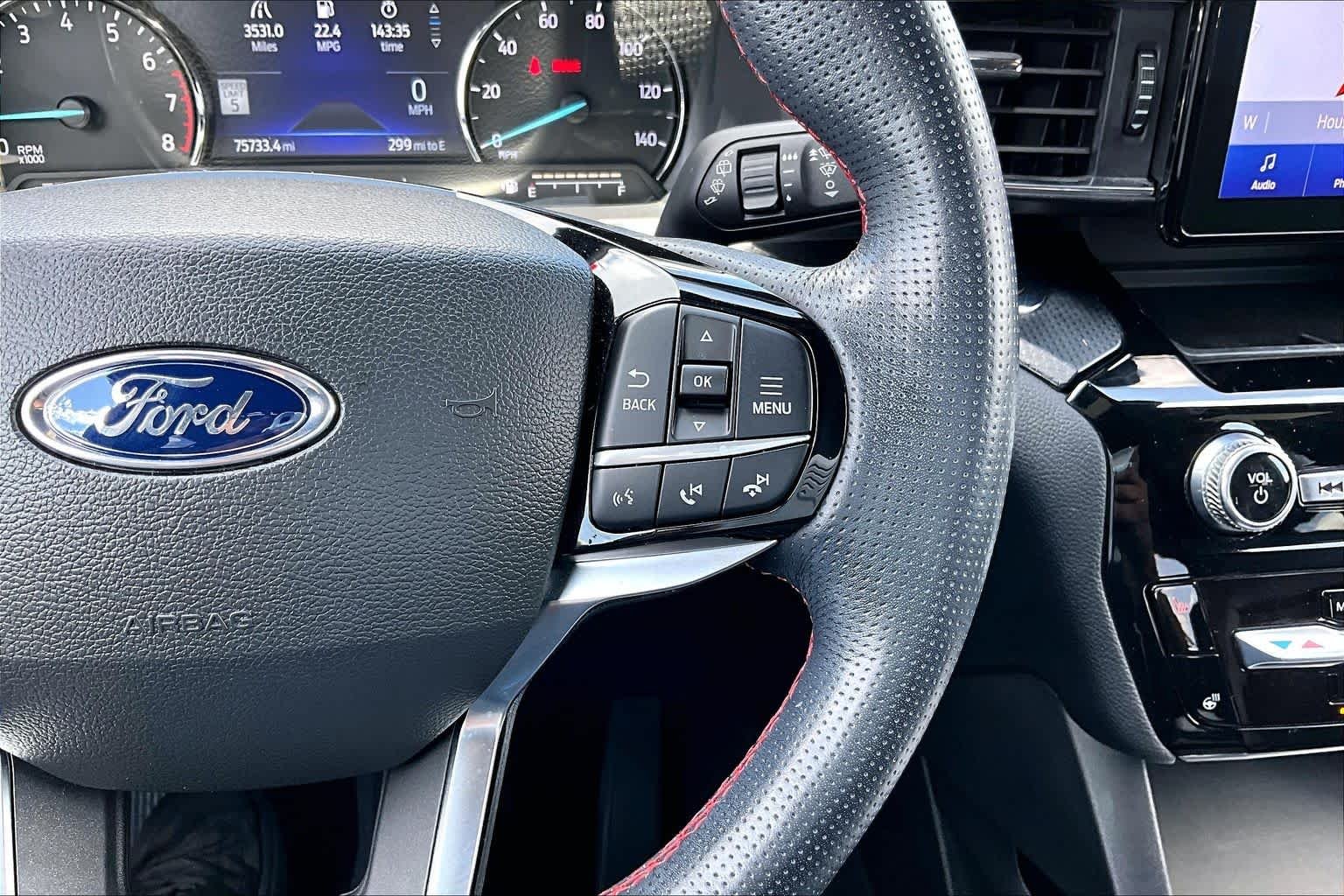 Used 2022 Agate Black Metallic Ford ST-Line image 25