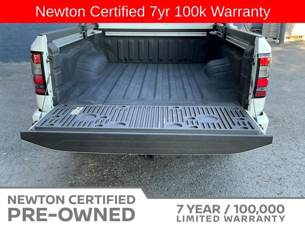 Certified Used 2025 Glacier White Nissan PRO-4X image 19