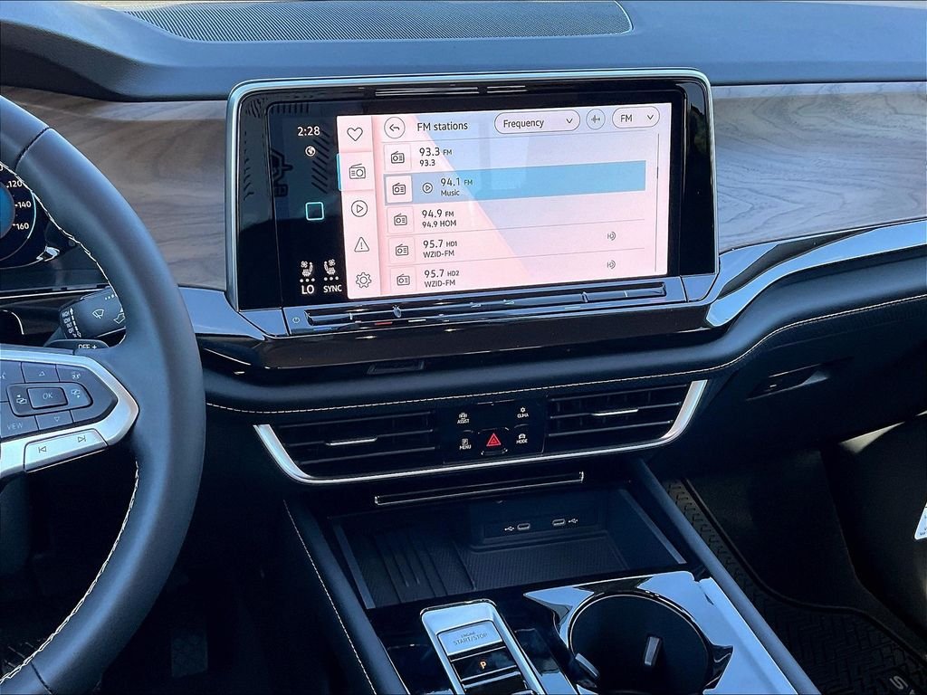 2026 Volkswagen Atlas SE w/Tech - Photo 13