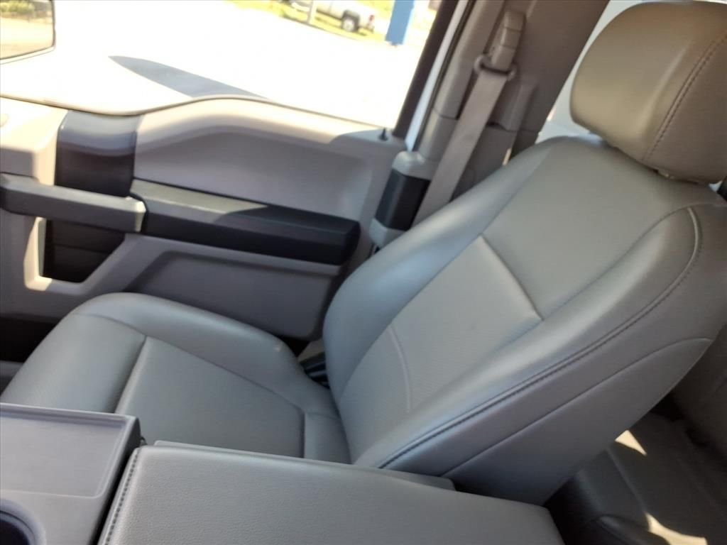 Used 2020 Oxford White Ford XL image 23