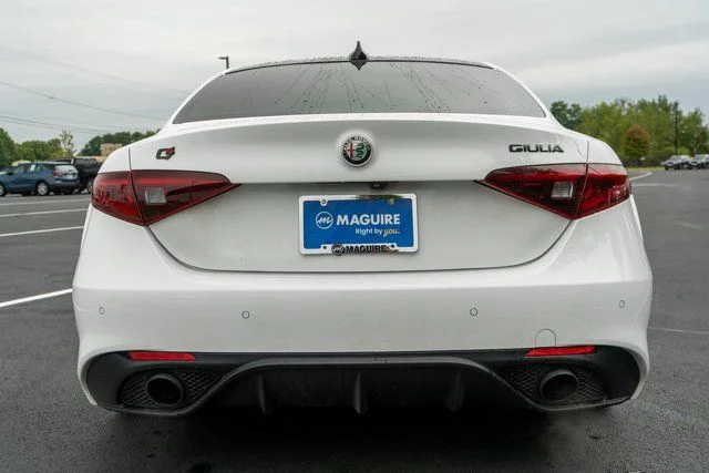 Used 2021 White Alfa Romeo Ti Sport image 9