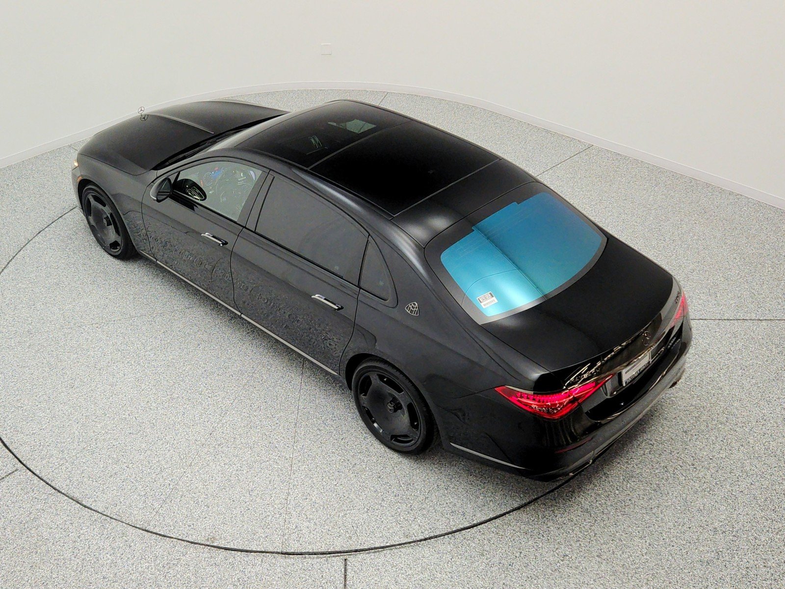 Certified Used 2024 Obsidian Black Metallic Mercedes-Benz Maybach S 580 4MATIC® Sedan image 29