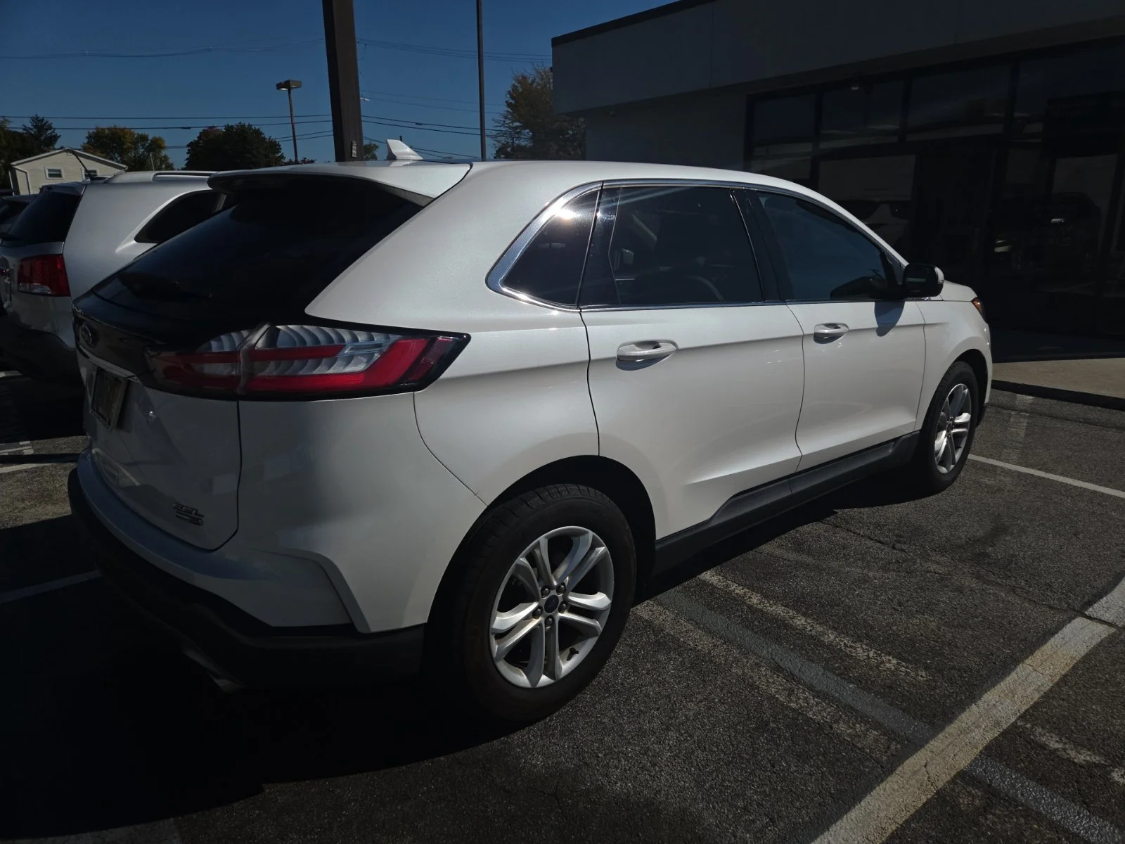 Used 2019 White Ford SEL image 4