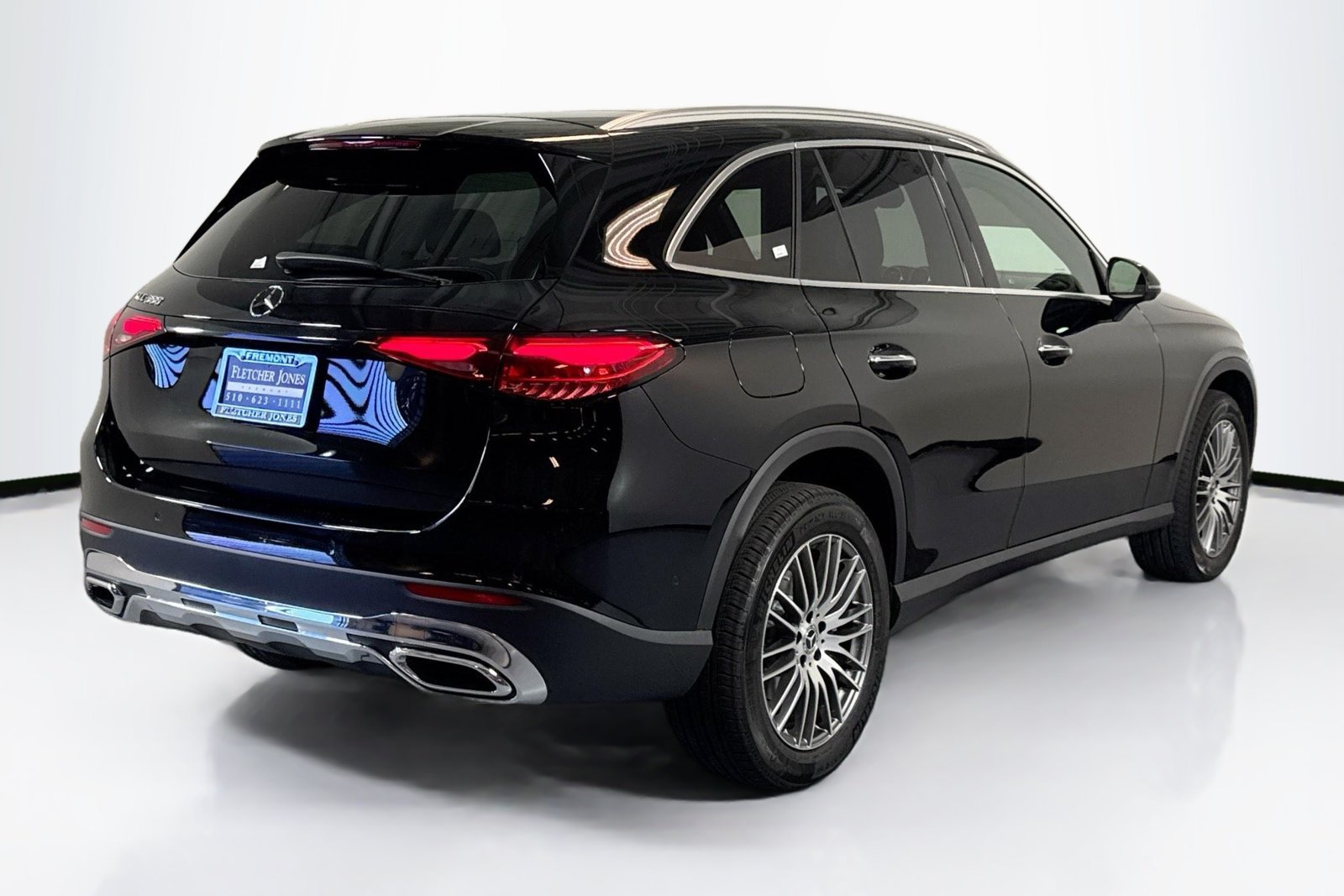 New 2026 Black Mercedes-Benz GLC 300 image 5
