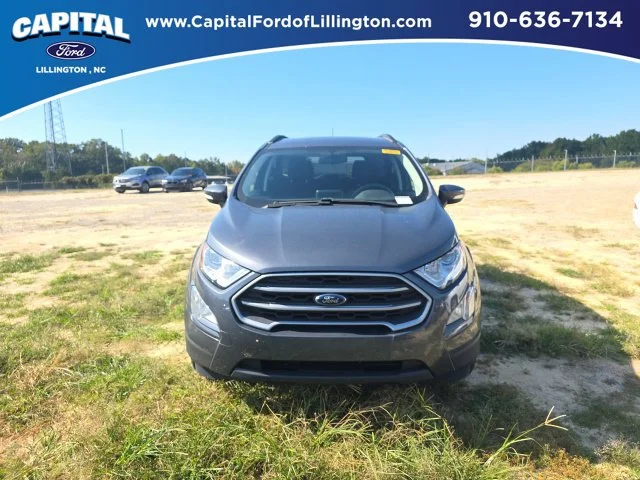 Used 2021  Ford SE image 1
