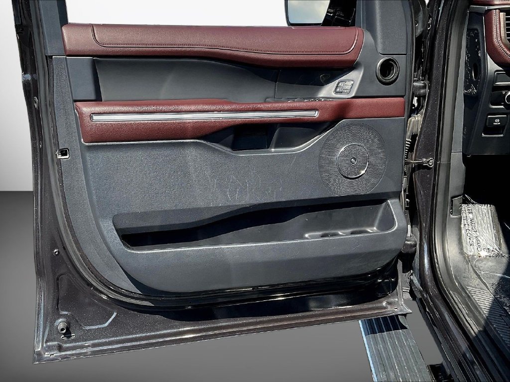 Used 2024 Gray Ford Limited image 19